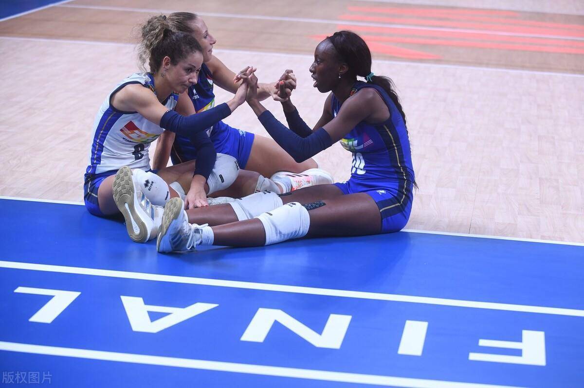 包含篮球欧锦赛：瑞典女队东道主失利无缘晋级的词条