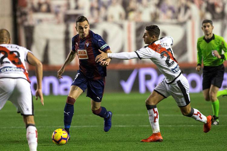 格拉纳达客场战平奥萨苏纳，积分继续积累的简单介绍