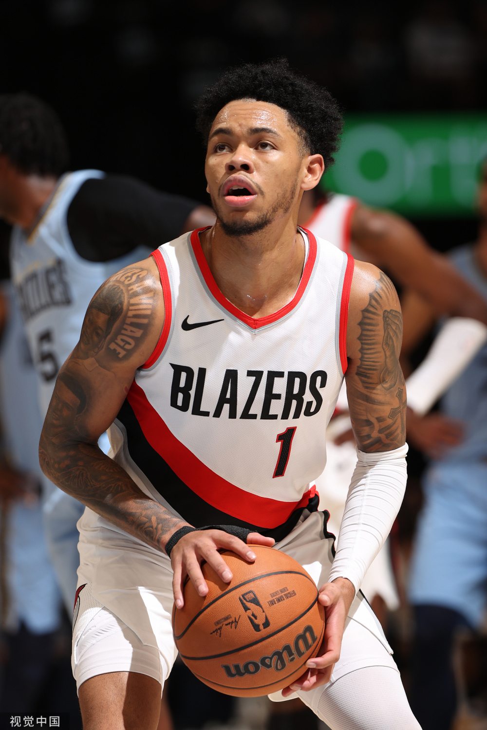 包含开拓者近况不佳，接近完美状态消失防守战绩暴跌的词条