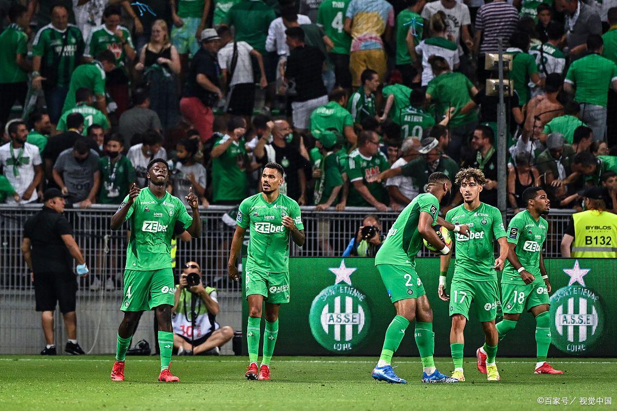 弗莱堡主场胜出，保卫主场荣誉