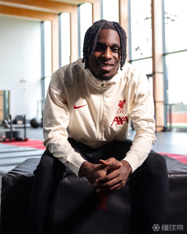 利物浦签下新中后卫，提升防守强度