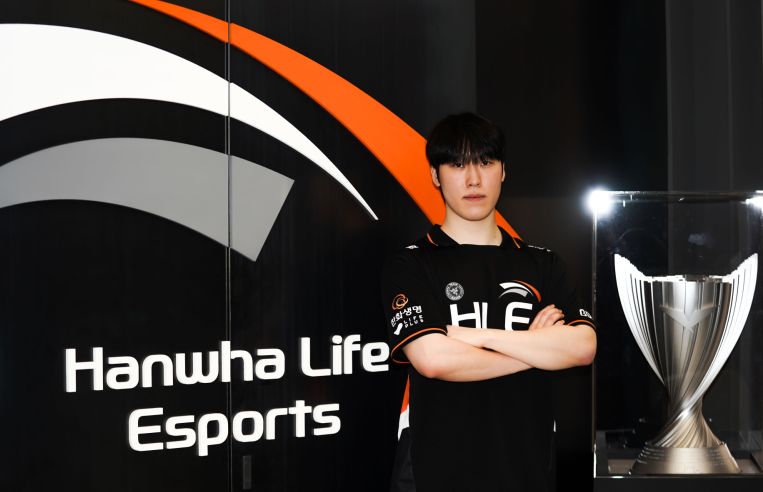 开云APP-福建战队遭遇不利局面，无奈失利