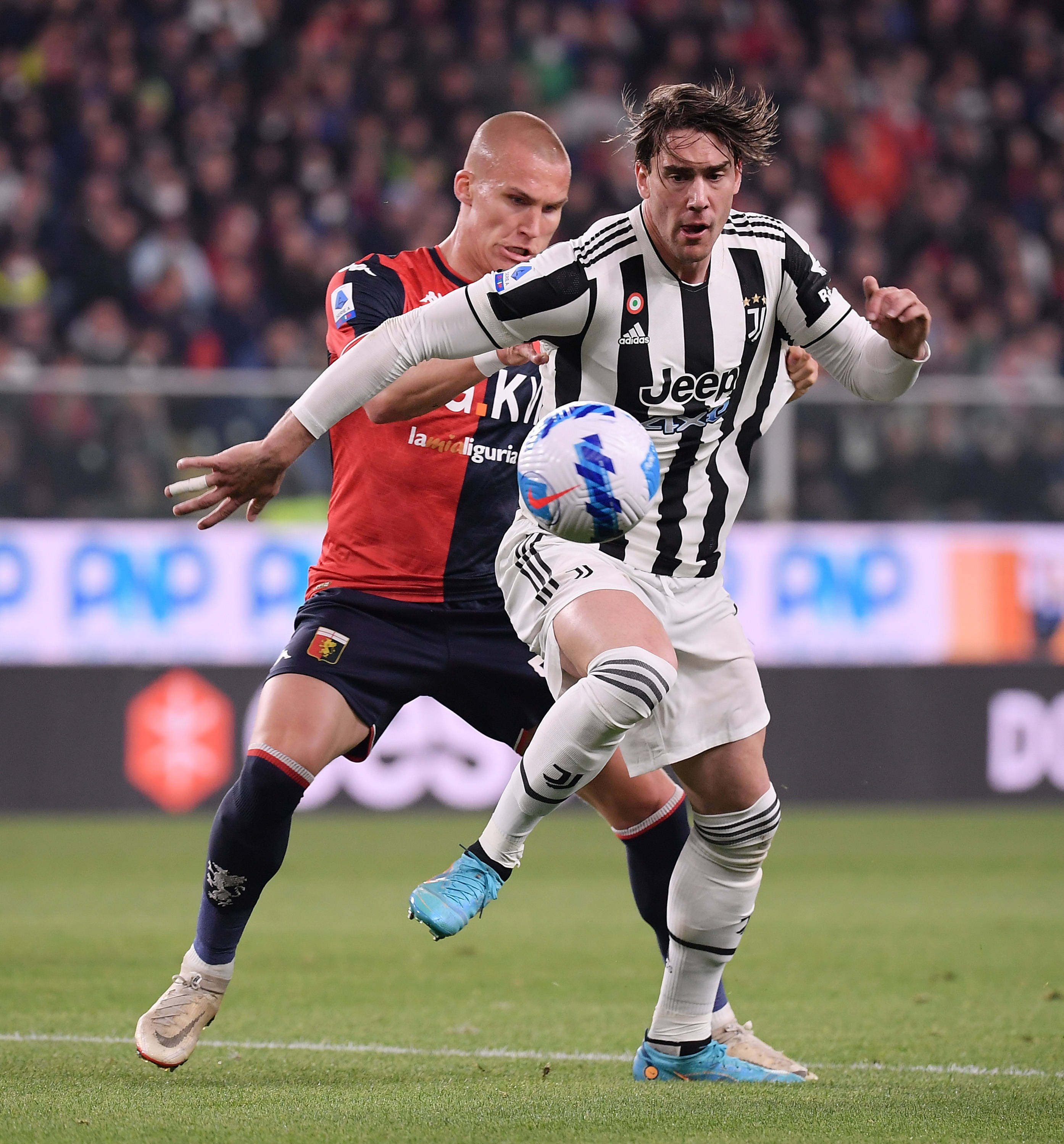 意甲球队遭遇困境，全队备战考验