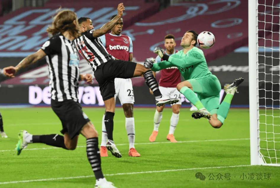 开云官网-西哈姆联队客场击败纽卡斯尔联队，铁锤帮完成客场逆转的简单介绍