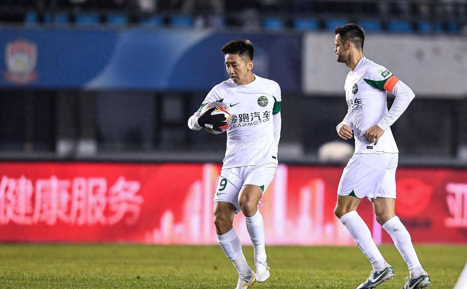 队员们积极备战，总决赛在望