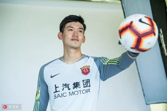 开云体育-上海上港压轴大捷，夺冠热门舞出新风采