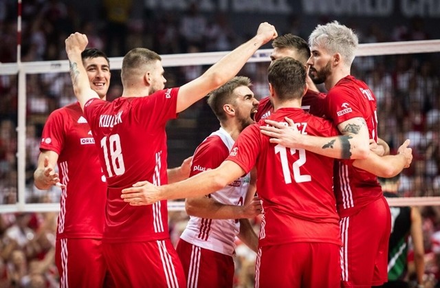 开云平台-矛盾激烈：谁将横扫弱旅，统领全场？