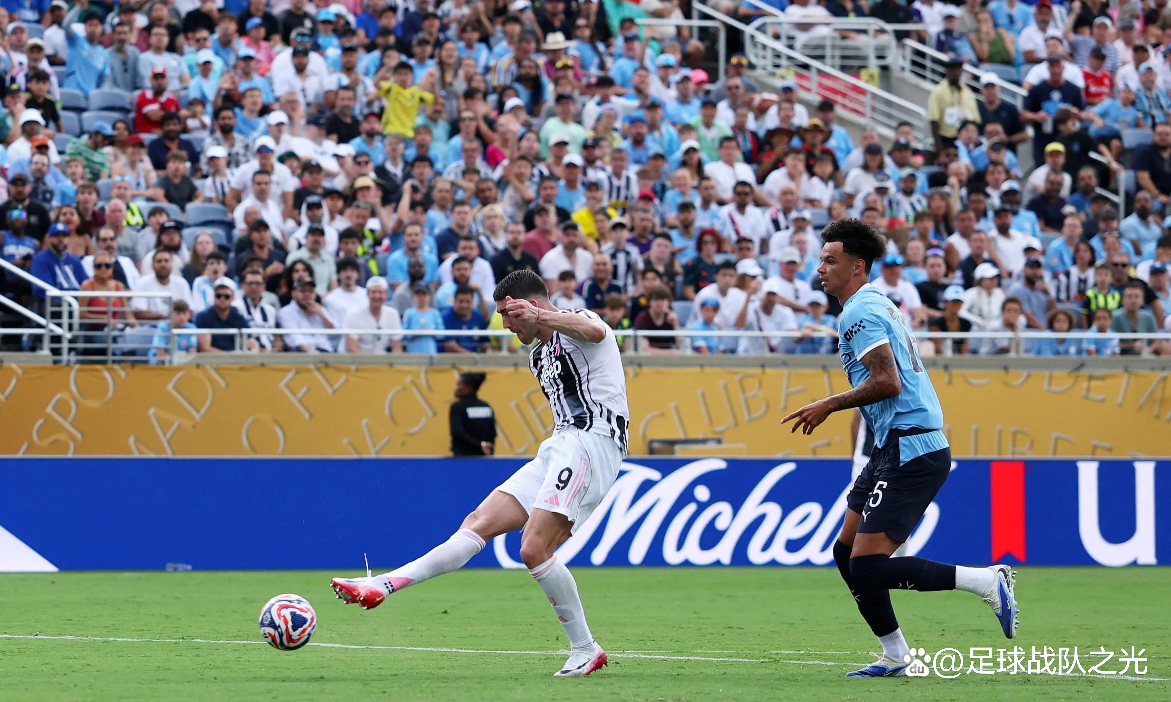 开云体育入口-曼城爆冷失利，英超争冠形势生变的简单介绍