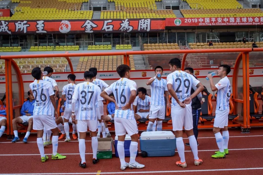 开云下载-武汉卓尔主场逼平广州富力，表现坚挺的简单介绍