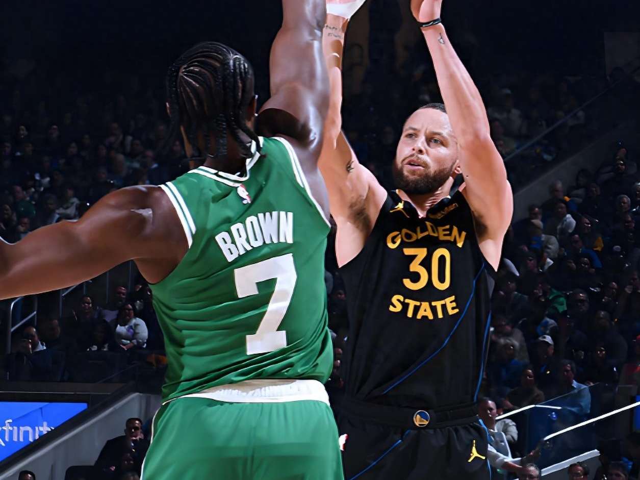 包含勇士与掘金交锋，双方实力对比引人期待的词条