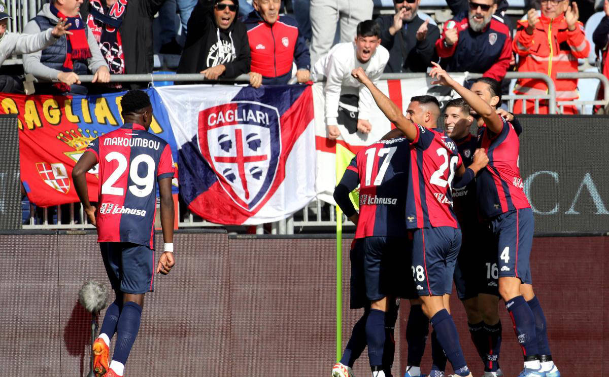 开云体育在线-斯托克城主场大胜维冈竞技，豪取三分