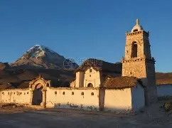 开云平台-玻利维亚田径选手获得奖牌，喜笑颜开