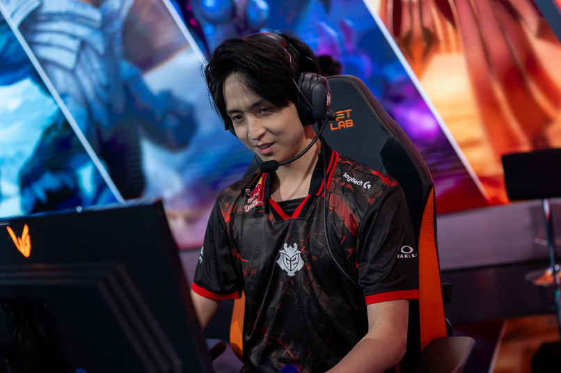 TL横扫EG，Hanssama极限生还后反打宿命之战入围赛，留下经典瞬间的简单介绍