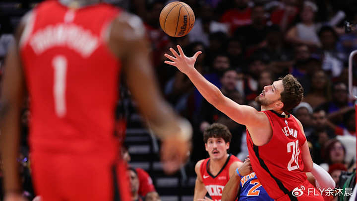 关于火箭痛失领先优势，客场不敌尼克斯的信息